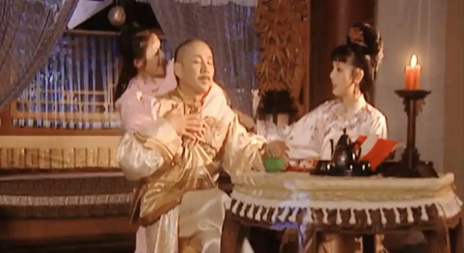 其实从本质来说,容妃与女儿蓝齐儿不过只是康熙至高无上皇权的一个