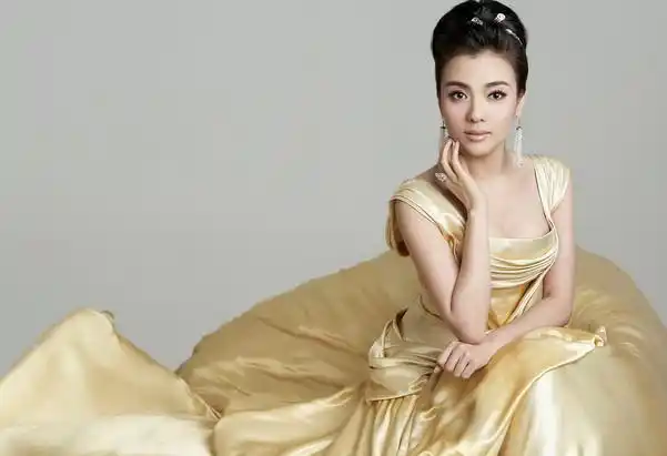 【图】央视陈思思历任老公是谁 揭秘昔日恋情