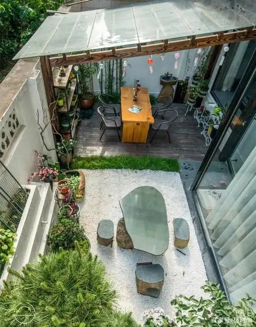 40㎡一楼"庭院改造",在繁华都市有这样一个院子,真奢侈