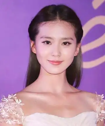 教你11款中分发型扎法!