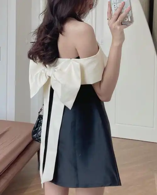 一字肩连衣裙高级感小个子穿的春夏法式后背蝴蝶结小礼服小黑裙子女