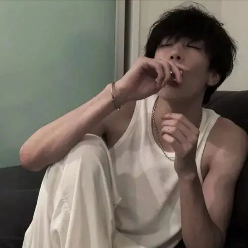 男生头像丨"还是只想有个人带我出去吃好吃的"