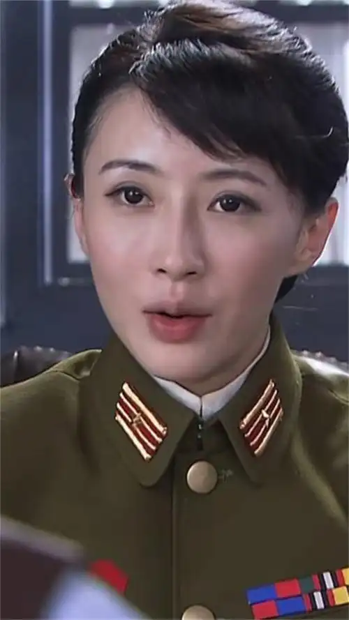 致命行动小伙深入敌营当卧底处处试探都是陷阱太不容易了第2集