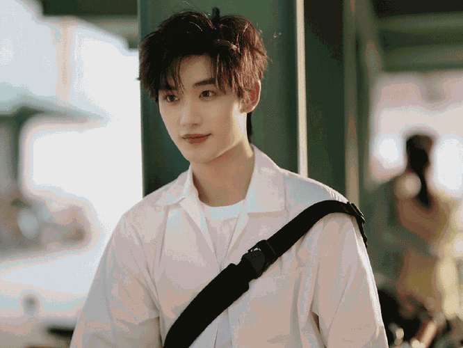 丁程鑫 侯明昊 屈楚萧 陈哲远 张新成 周翊然 范丞丞 林凯 赖冠霖!