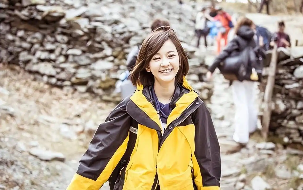 回顾:那个叫闺蜜丈夫爸爸的陈意涵,扎双马尾卖萌,却说人设恶心