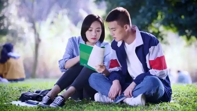 《山月不知心底事》宋茜,欧豪上演暖伤青春,共唱《练习当朋友》