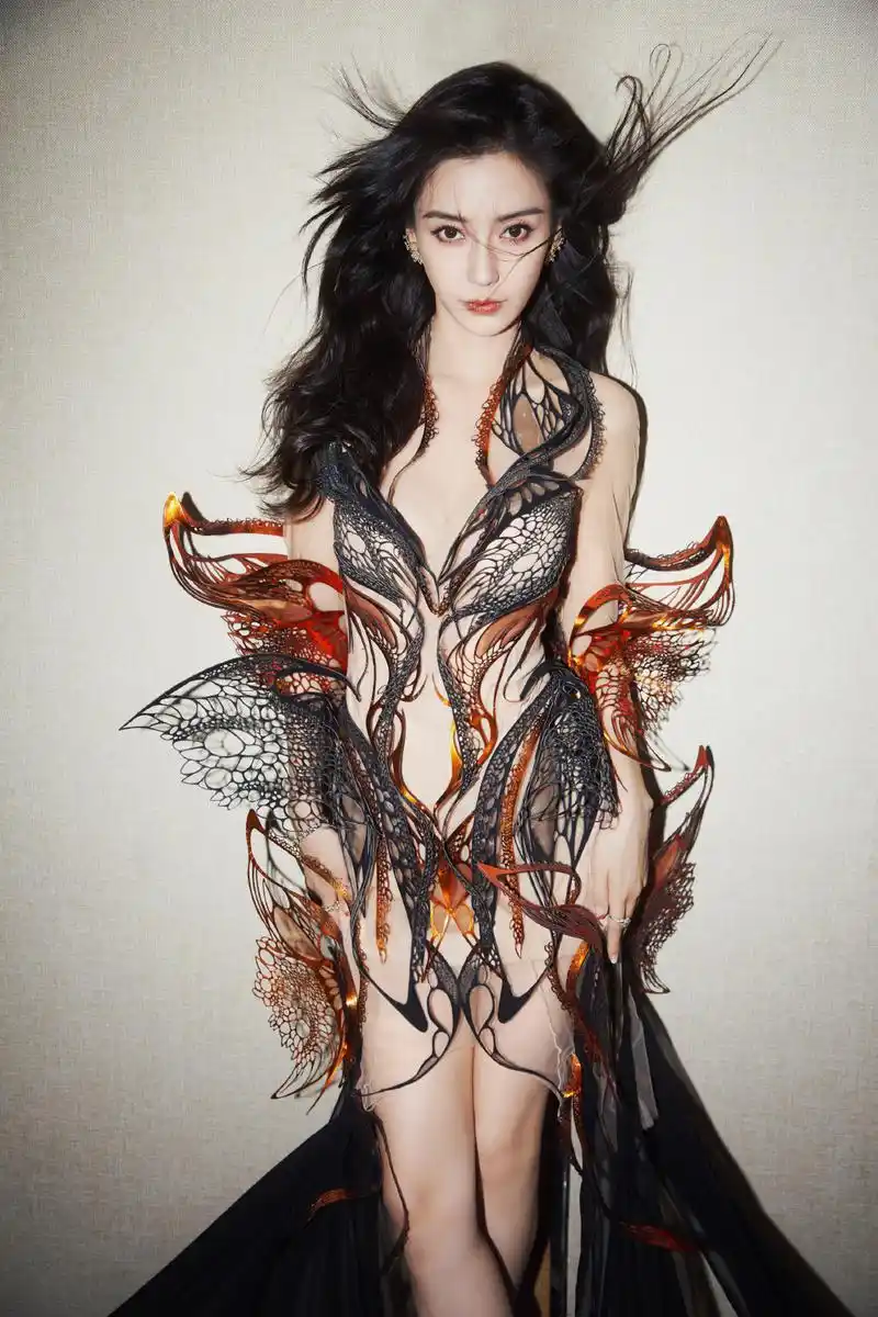 美极了,angelababy拍摄时尚芭莎新图