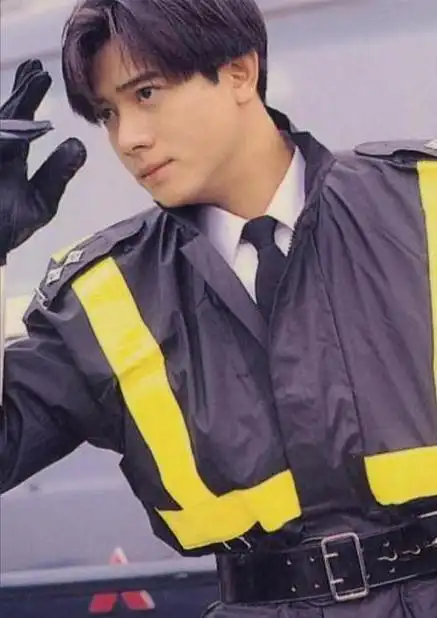 正文:作为一位出色的歌手,郭富城在90年代的流行音乐界闯出了自己的一