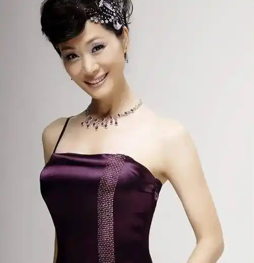 于文华:如果有下辈子,我还要嫁给李年_李凡_父母_尹相杰