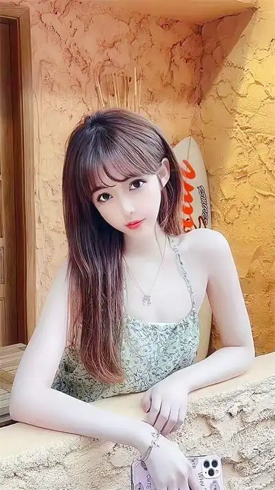 2022最火爆流行的壁纸图片可爱美女