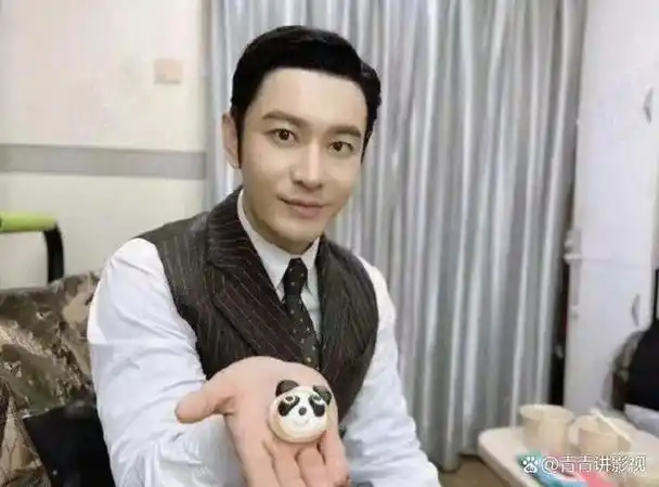 31岁二婚还带着俩娃叶珂是怎么拿下黄晓明的