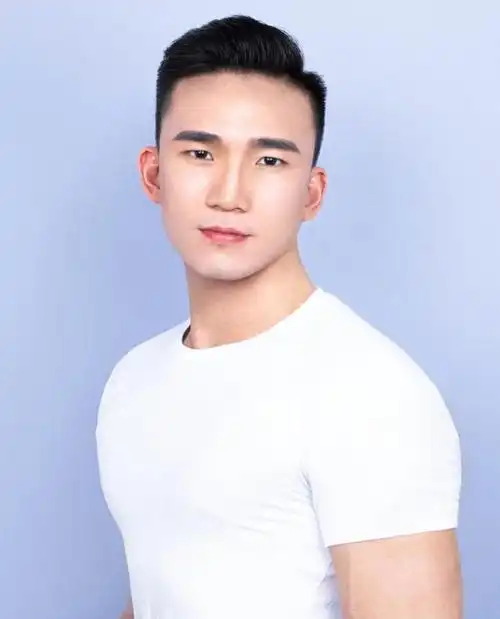 10款鹅蛋脸适合发型男看这里!