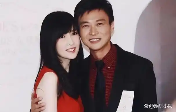 回顾周慧敏她就这样改写了结局网友她不傻傻的是我们