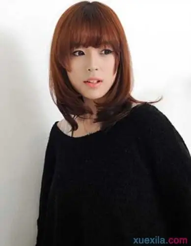 减龄空气刘海短发发型图片