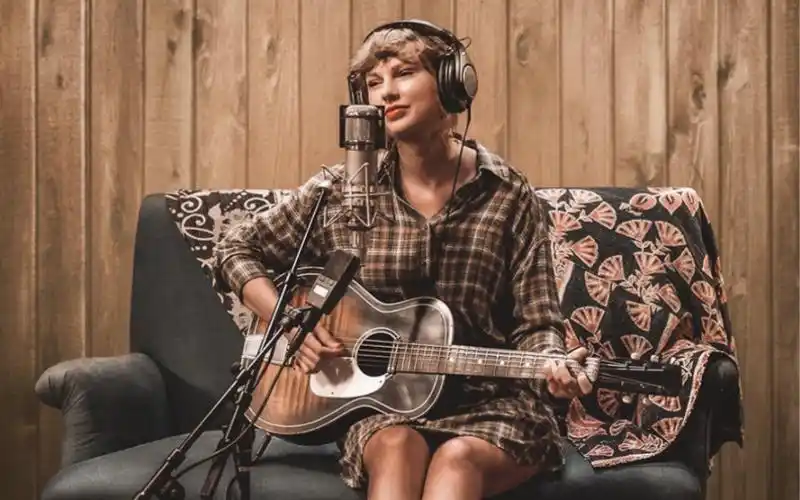 翻唱august  taylor swift