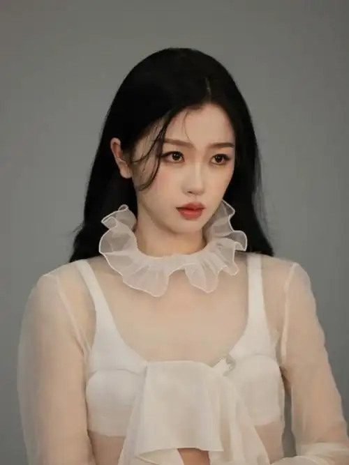 虞书欣最新照片