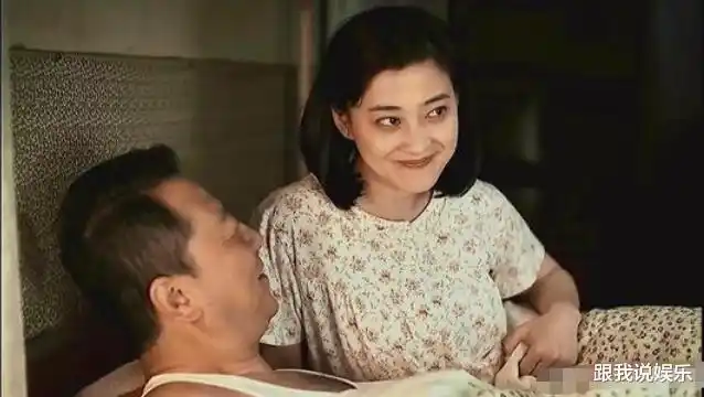 其实在这一部电视剧当中,并没有多么轰轰烈烈的爱情,他们两个的爱情