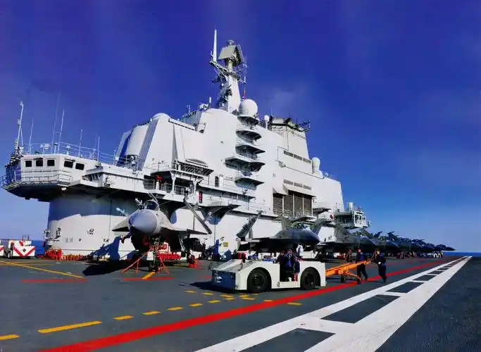 中国购买4艘航母为何只有瓦良格号被成功改造?