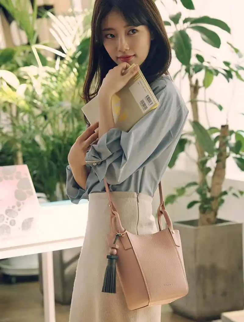 裴秀智日常穿搭  今日学穿搭 韩国时尚:如何穿出韩系风格?