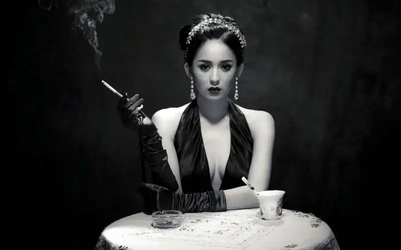 女孩,烟,黑色和白色,图片,壁纸 - 桌面巴士