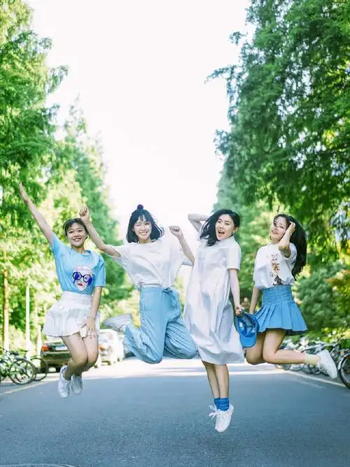 毕业季拍照教程~寝室毕业照姿势大全!