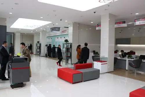 热烈祝贺工商银行登封支行营业大厅盛装开业