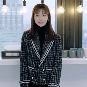 吴谨言同款格子外套