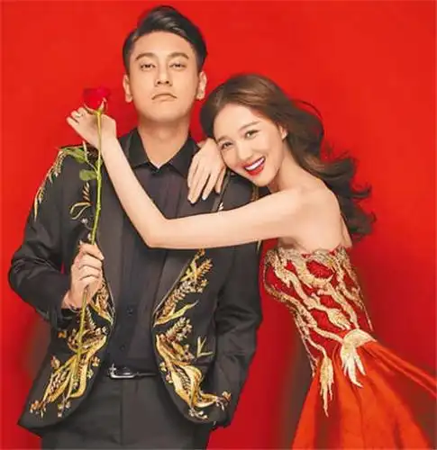 据台湾媒体报道 朱孝天9月3日将和妻子韩雯雯办婚礼,喜帖已寄给f4成员