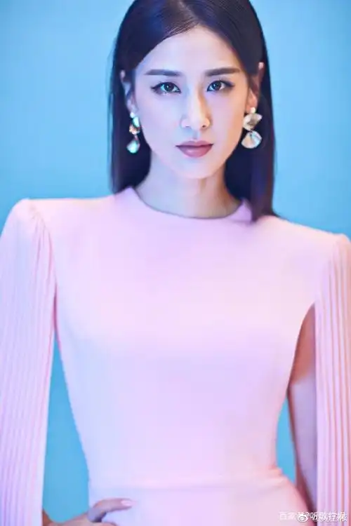 黄圣依将价值千元的化妆品当自来水用,曾自曝每年2亿零花钱!