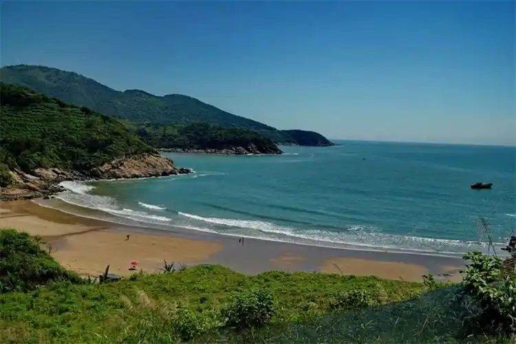 碧海蓝天绝美沙滩的滨海假期