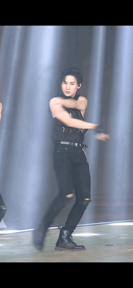 张真源一些很绝的动图(多图,流量慎)