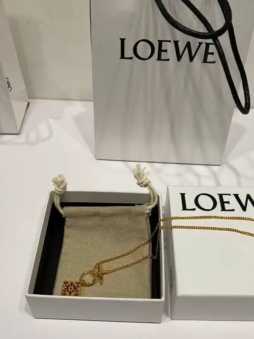罗意威loewe女士项链
