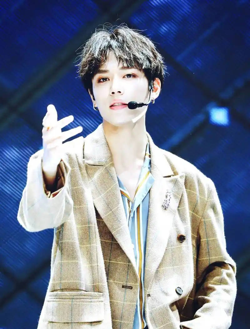 林彦俊图片林彦俊帅气图片