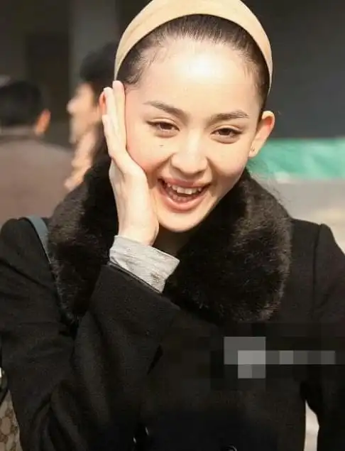女明星刚出道的样子最真实的颜值杨幂变化最大