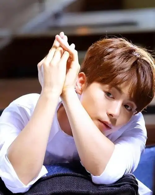 悲情马天宇妈妈中秋节自尽药我买的弟弟被用来抵债了