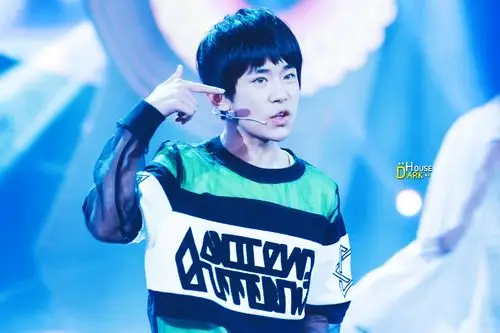 tfboys 易烊千玺 北京卫视2015春晚