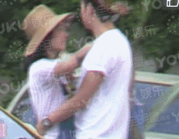 40亿票房女王白百何出轨野模,上演摸臀杀!