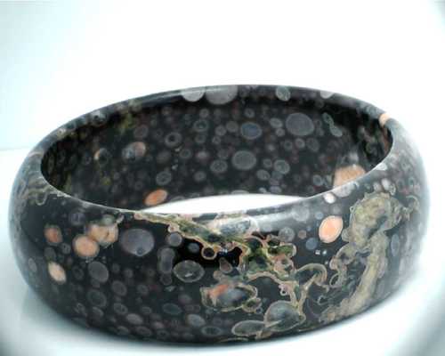 梅花玉手手镯马年春暖花开洛阳汝阳天然正宗玉石手饰