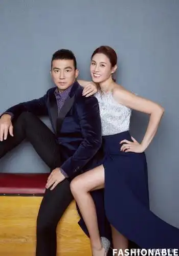 刘畊宏与王婉霏夫妇结婚多年依旧恩爱这甜美的爱情令人羡慕