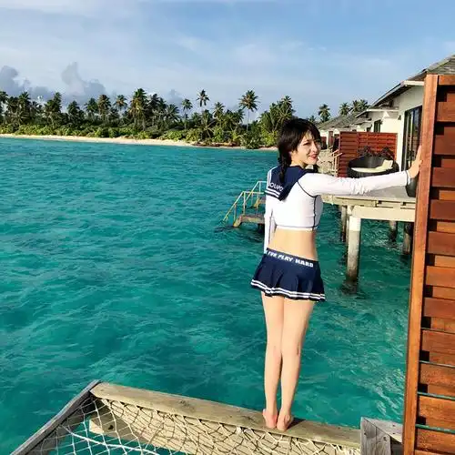 韩国学生海军风水手服日系写真小清新可爱少女分体长袖潜水泳衣女