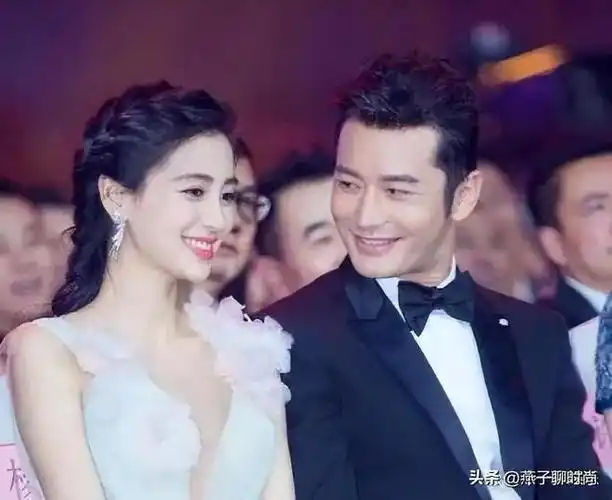 从早期的李钰,刘芸,到后来的应采儿,秦岚,再到前妻杨颖,黄晓明的历任