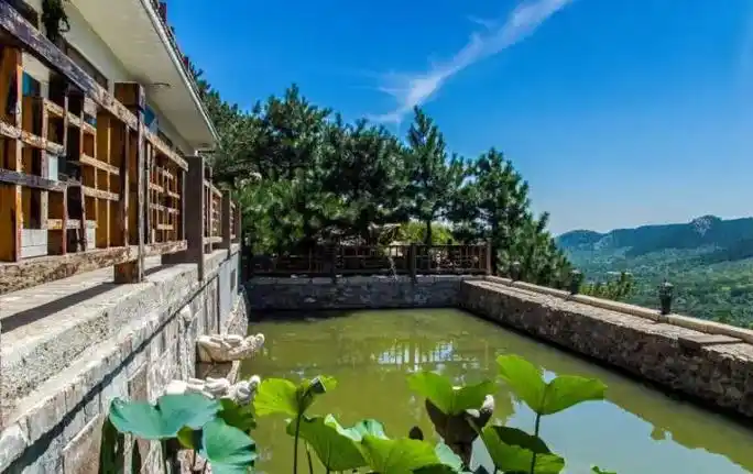 5,北镇大朝阳温泉山城大黑山国家森林公园位于朝阳市北票市西北部,山