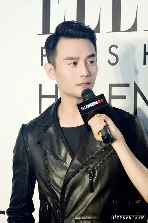 王凯kkw# 151021 ellemen fashion night (图cr logo)