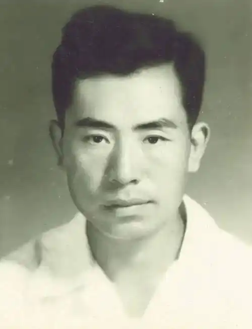 获得"感动中国2023年度人物"荣誉老科学家俞鸿儒《感动中国2023年度