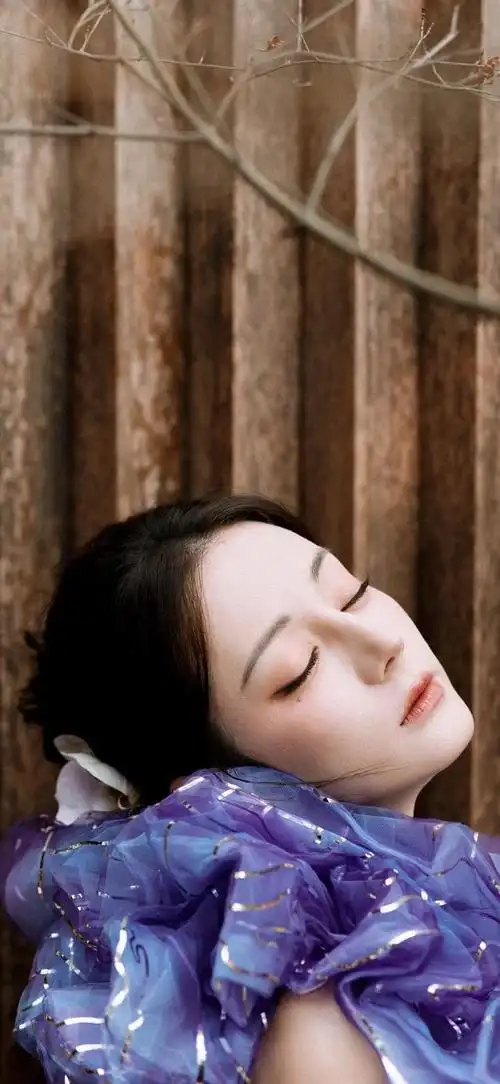 美女壁纸-第2697期-迪丽热巴