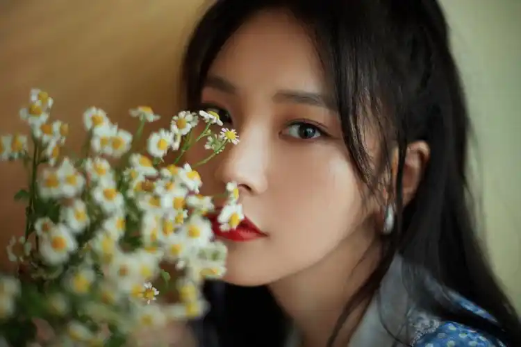 分享一组张佳宁图片给大家,图中的明星图片壁纸会点缀你的电脑桌面