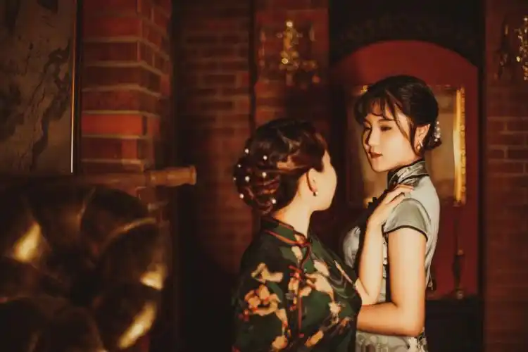 民国风旗袍闺蜜照火爆朋友圈的旗袍秀