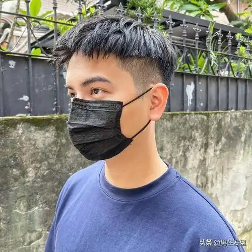 2022秋最潮流的男生发型来了!干净利落,剪完就是帅气