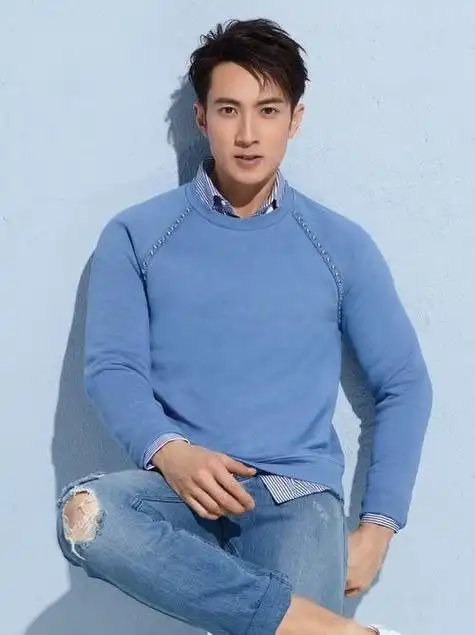 吴尊自曝近照网友惊呼这是偶像还是小强