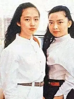 回顾豪门千金朱丽倩为了刘德华有多能忍看完你就全明白了